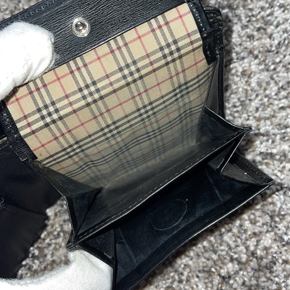 Authentic BURBERRY black leather men’s wallet - Picture 9 of 12